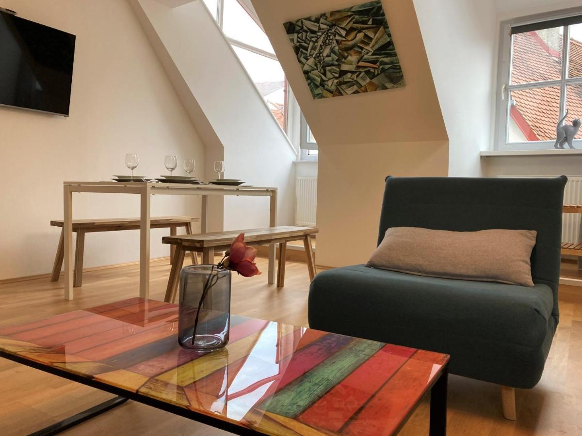 Carillon By Bestchoice - Old City - Self Check-In With Parking Option Graz Bagian luar foto