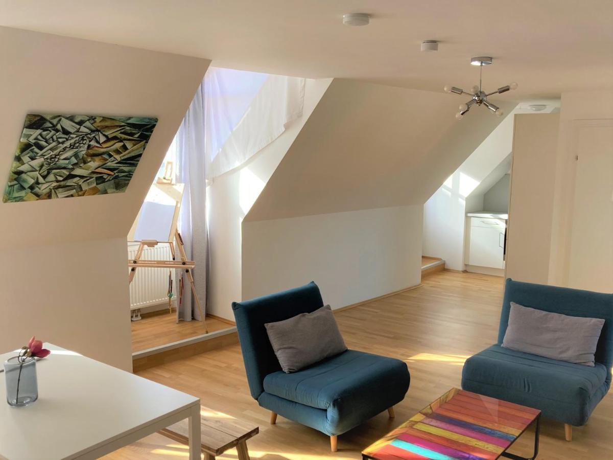 Carillon By Bestchoice - Old City - Self Check-In With Parking Option Graz Bagian luar foto