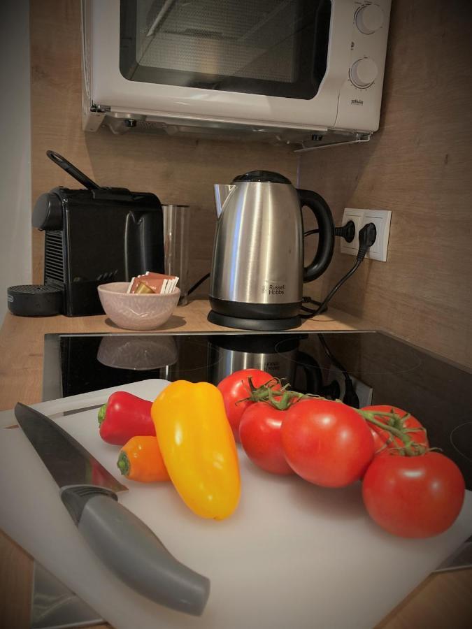 Carillon By Bestchoice - Old City - Self Check-In With Parking Option Graz Bagian luar foto
