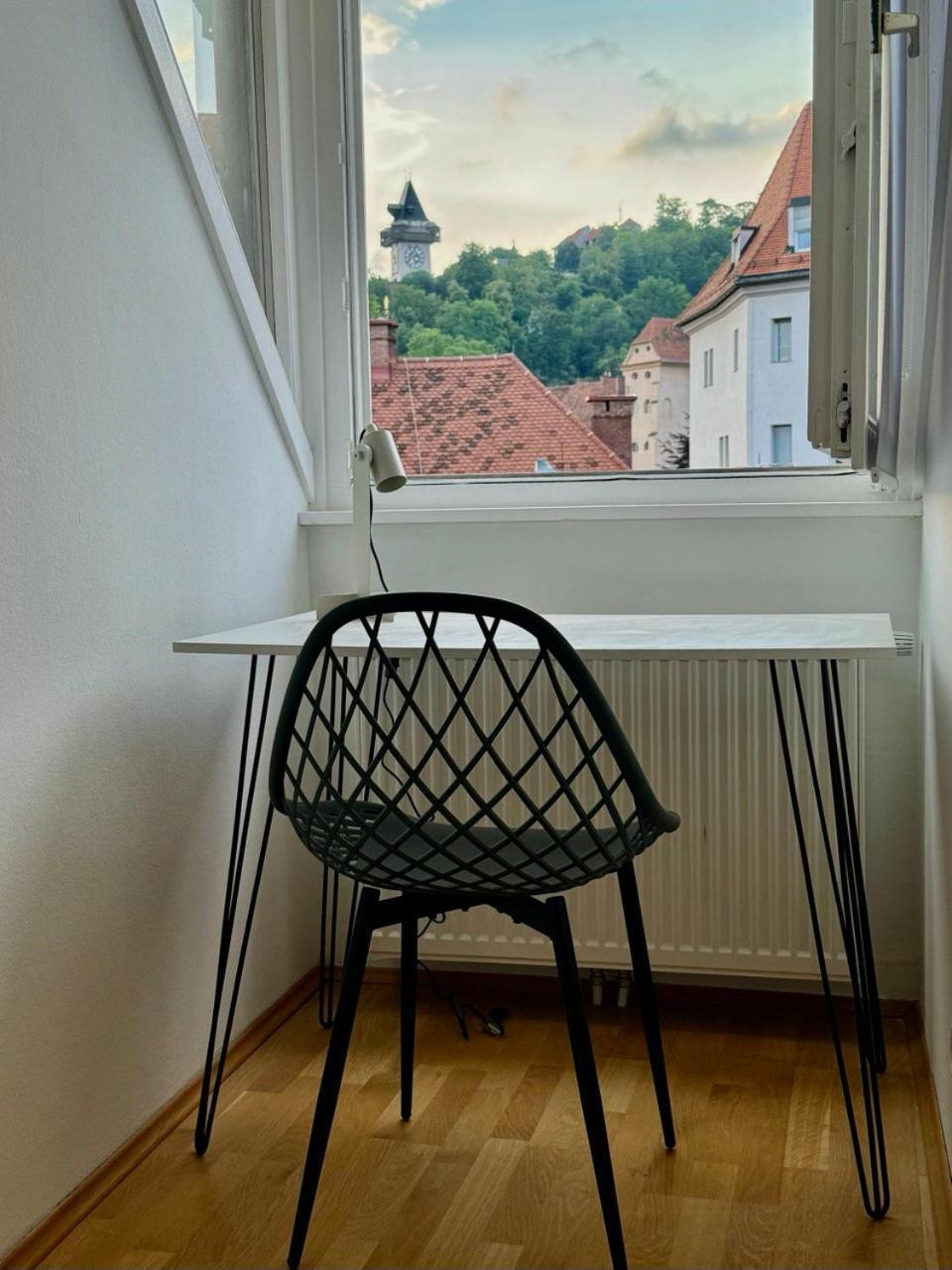 Carillon By Bestchoice - Old City - Self Check-In With Parking Option Graz Bagian luar foto